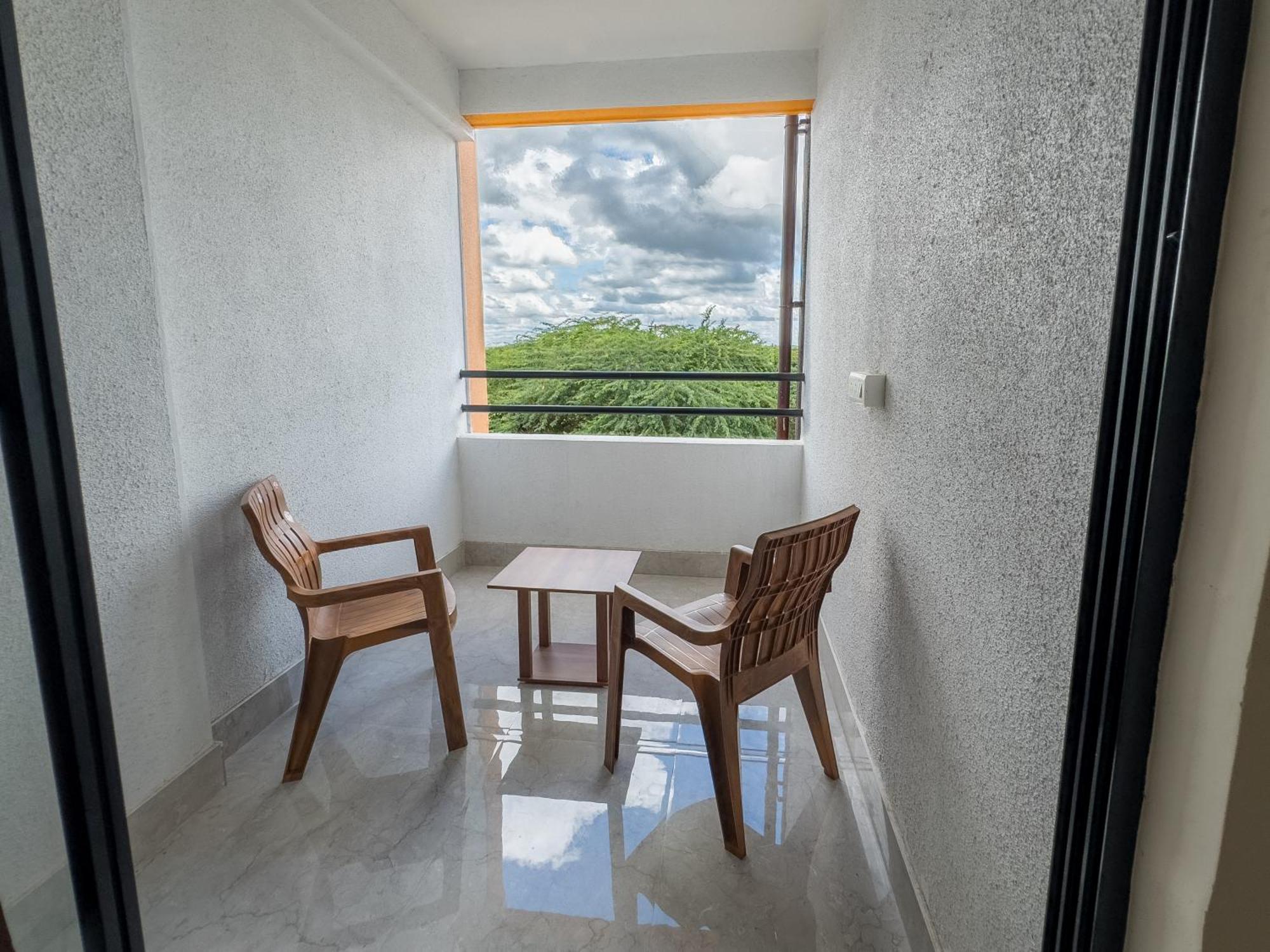 Punekar Bhavan Akalkot Quarto foto