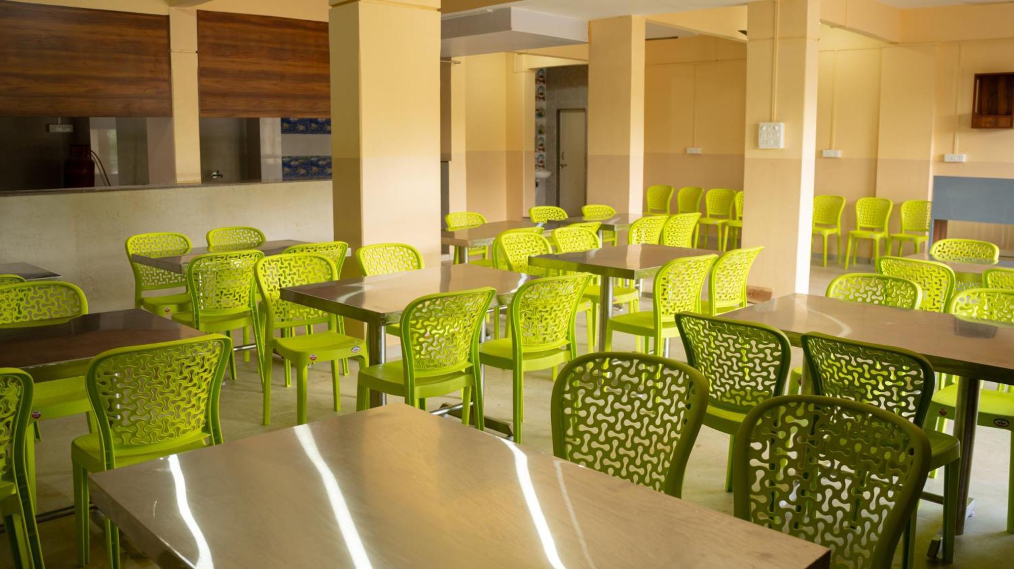 Punekar Bhavan Akalkot Exterior foto